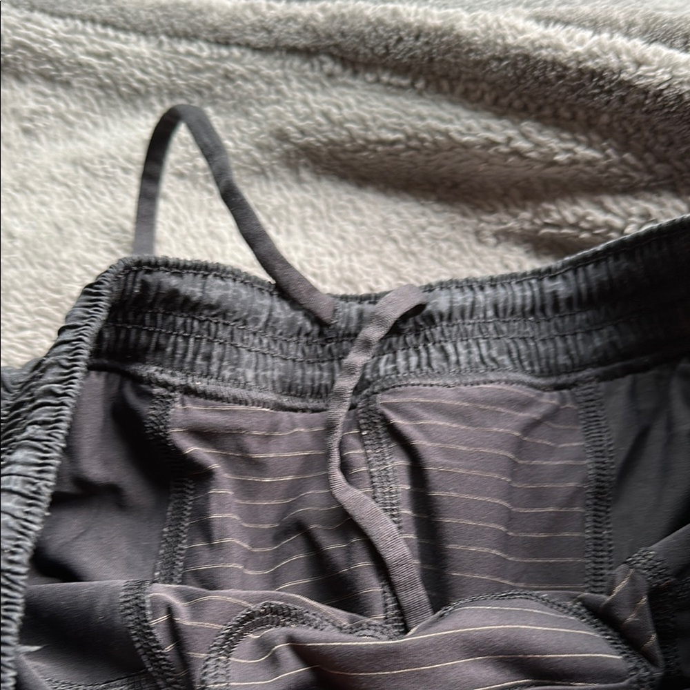 Lululemon Athletica Gray Athletic Shorts Lightweight Comfort - Picture 6 of 7
